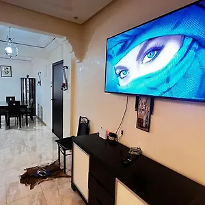  Appartement Magnifique Spacieux Confort Propre Familial 2 Salon Et Salle A Manger A 20mn A Pied De Place Jemaa El Fina 4 Piscines Dans Espace De Golf A 12 Mn En Voitures L Entree Est Gratuit Pour La Clientele Ouvert Entre 10h Et 20h Maroc